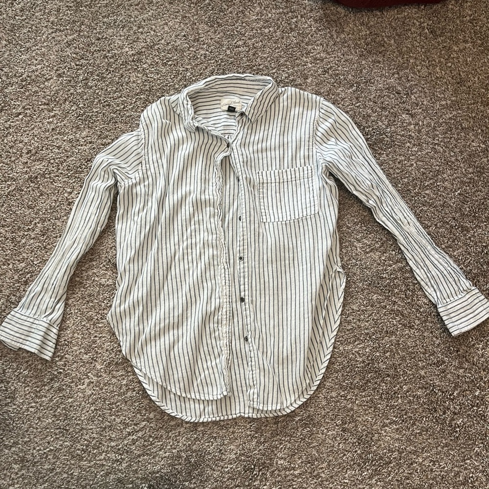 Universal Thread Linen Shirt